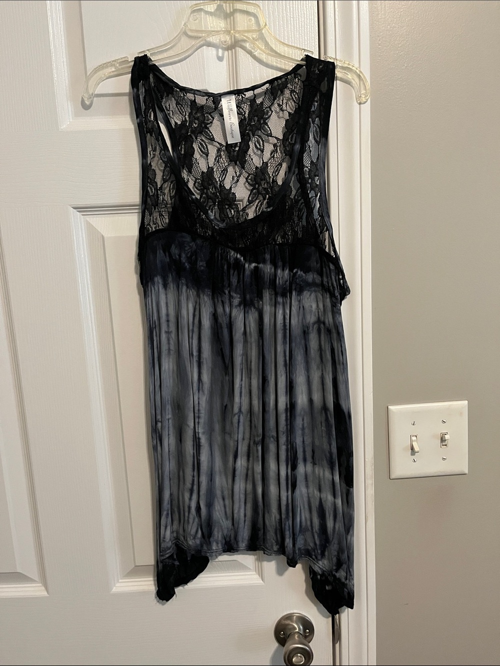 Wildflower boutique lace trimmed tank top